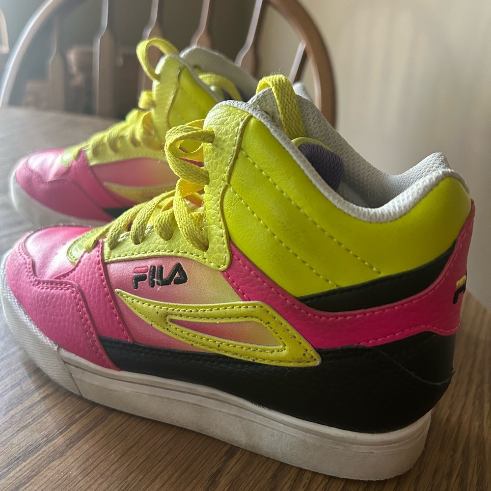 Fila Hi-top sneakers - girls size 13 pink yellow black - Picture 4 of 6